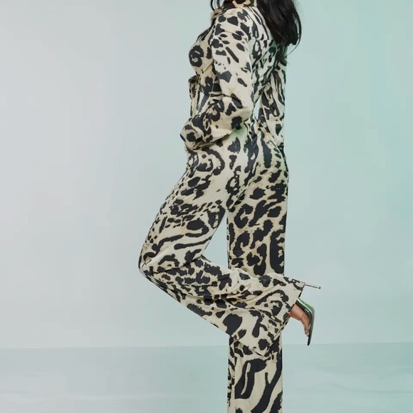 4-Satin zebra print jumpsuit - Picture 5 of 6